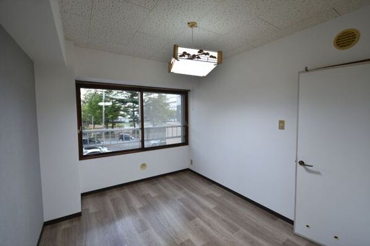 エルカミノ平岸の内装