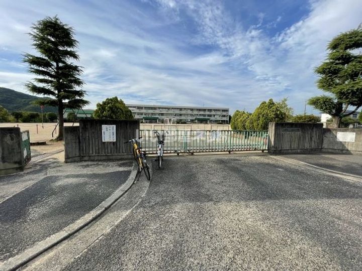 プレジールSANYO B棟の周辺