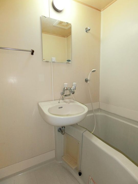 DRホームズ蕨IIIの風呂