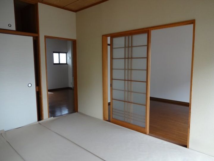 ディアス豊岡の居間