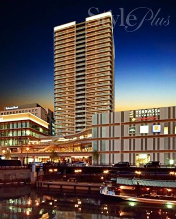 プラウドタワー名古屋栄の外観