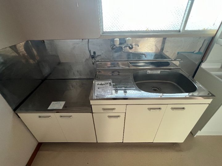 サープラス IIのキッチン