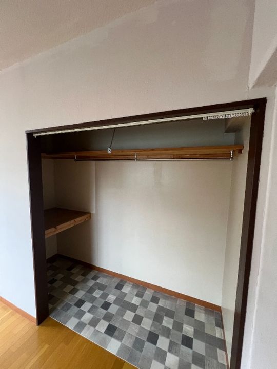 サープラス IIの内装