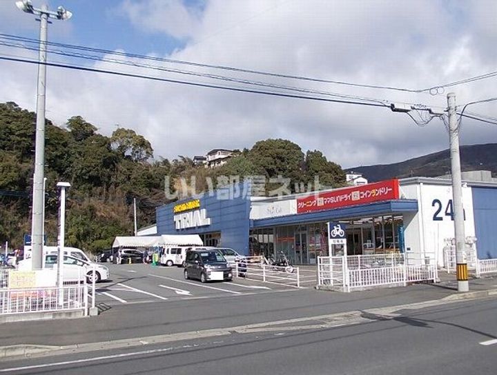 ラ・メゾン天神IIの周辺