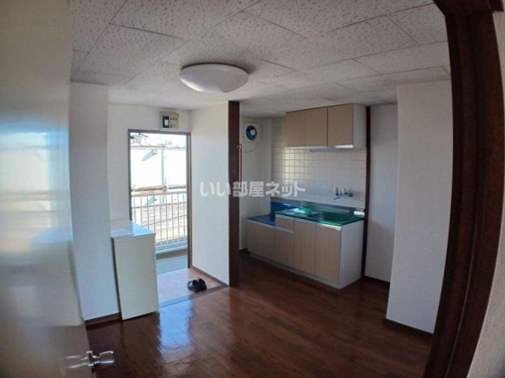 シティーハイツEiの居間