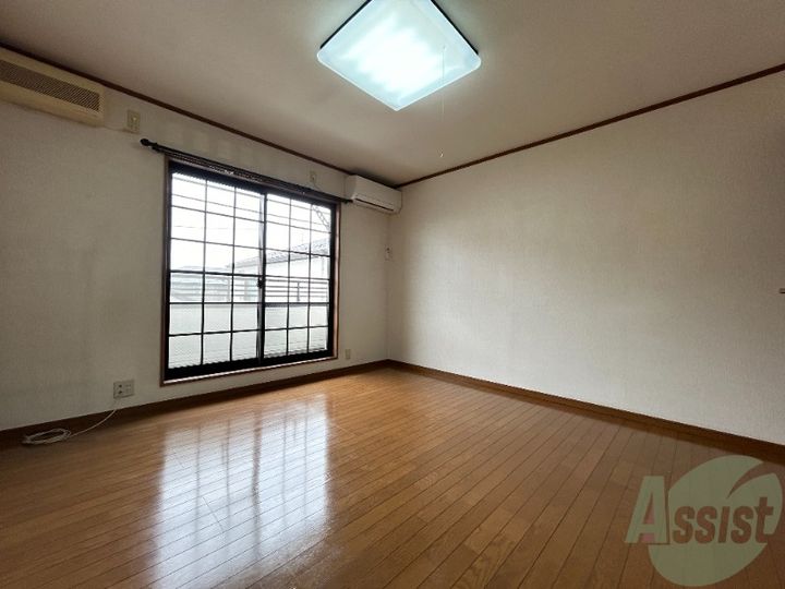 アルテック60の居間