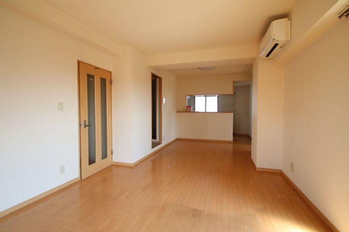 ラ・カンタータの居間