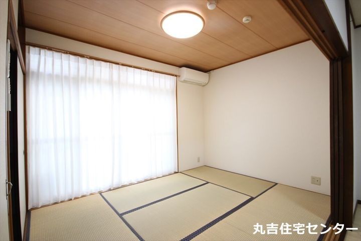 エールメゾンIIの居間