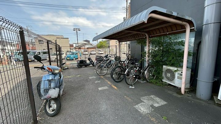 神奈川県厚木市中依知(マンション)の賃貸物件の地図