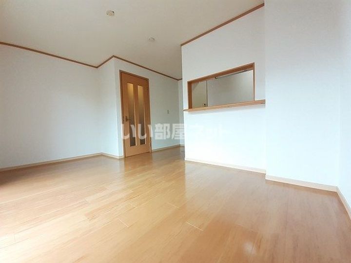 兵庫県加東市上中1(アパート)の賃貸物件の居間