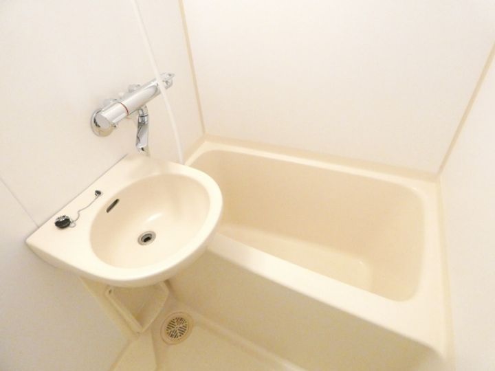 ライブオークサカモトの風呂