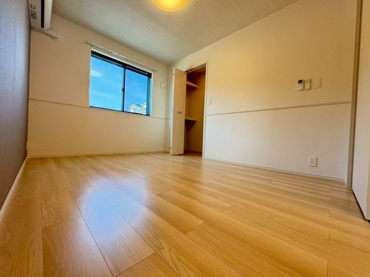 エスケーケーの内装