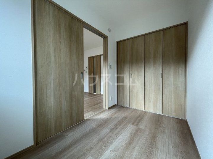 Flat八千代村上の内装