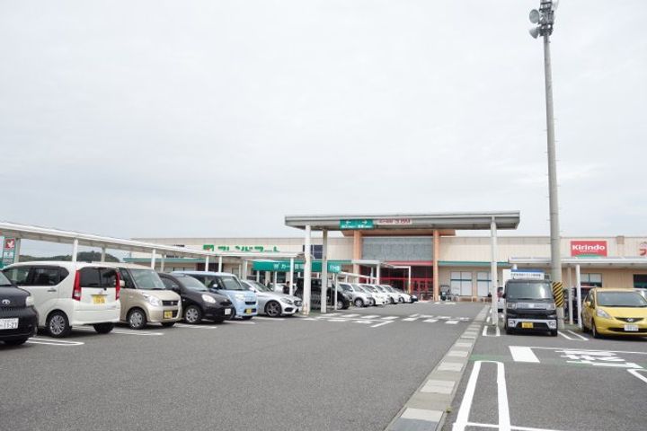 レジーナの周辺
