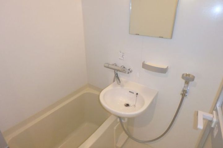 ドゥーエ新川の風呂