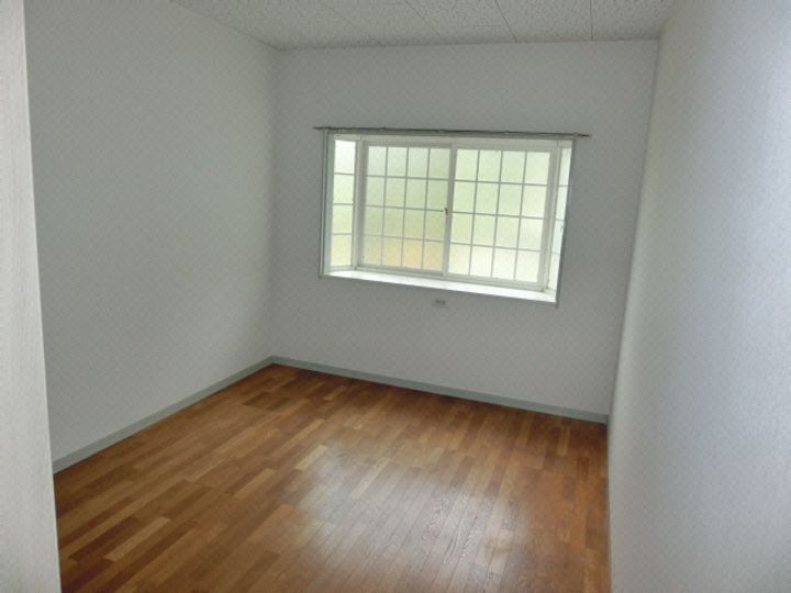 山口県岩国市青木町2(アパート)の賃貸物件の居間