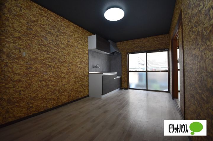 ニューハイツグランドールの居間