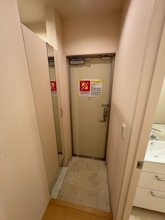 片岡マンションⅠの玄関