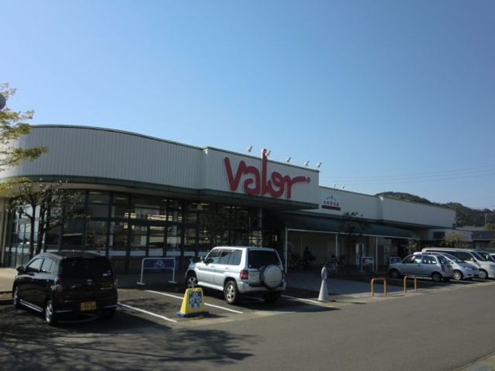 プリマヴェーラIIの周辺