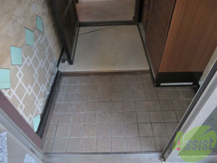 第2サンハイツ木町の玄関