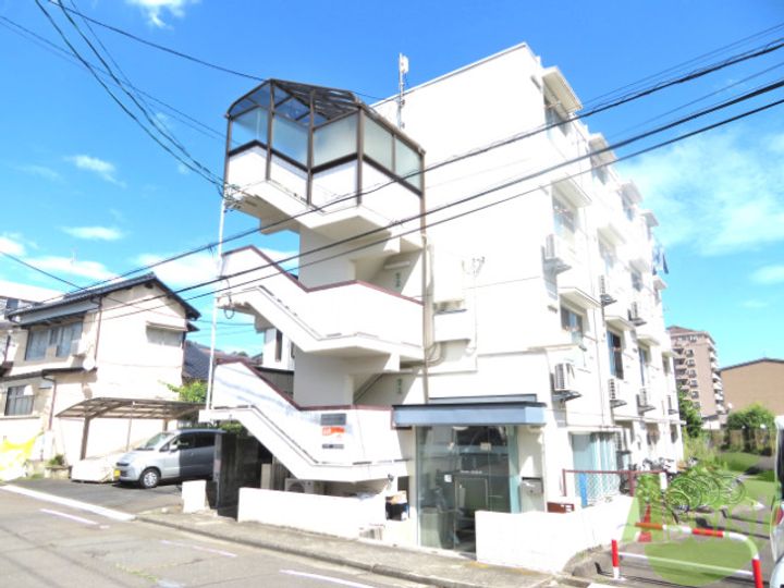 第2サンハイツ木町の外観