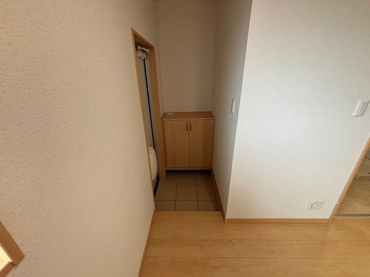 神奈川県小田原市府川(アパート)の賃貸物件の玄関