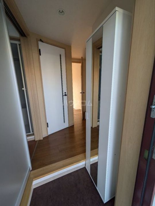 第二我心ヶ丘マンションの玄関