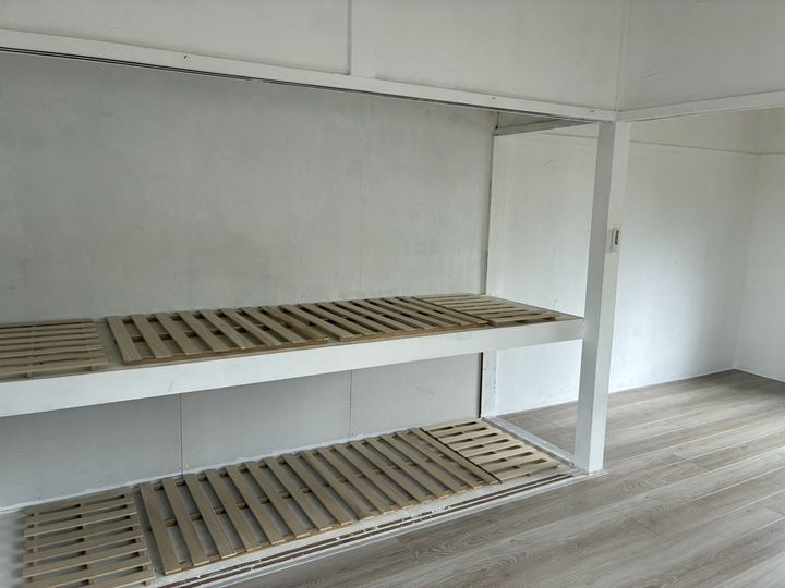 ジャヴィス巣子の内装