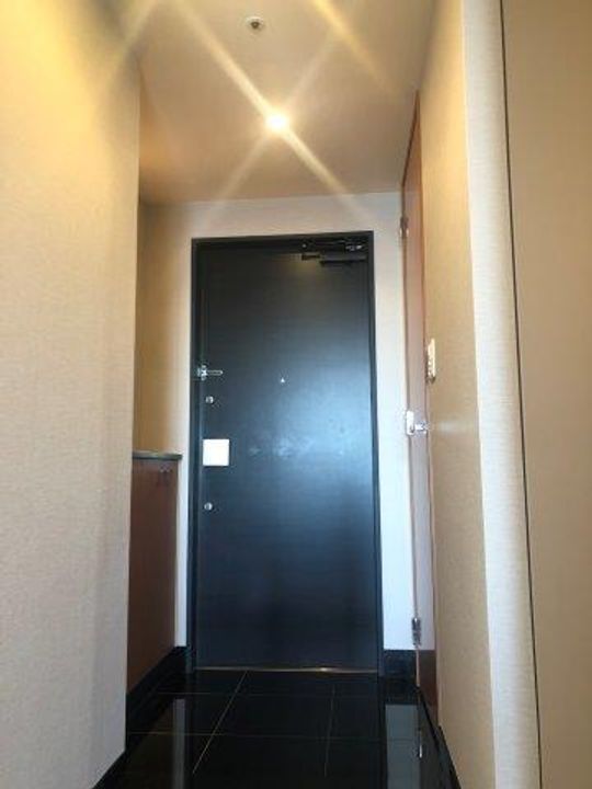 パークタワー目黒の玄関