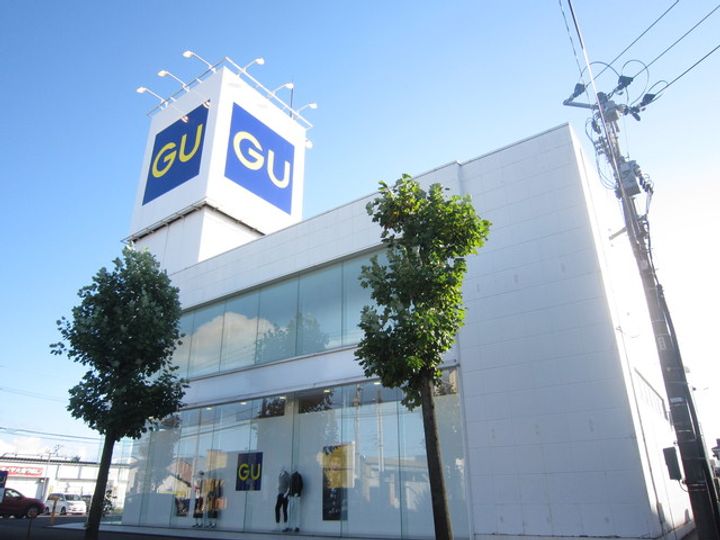 スモーレIの周辺