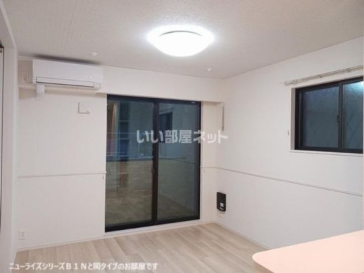 兵庫県伊丹市荒牧3(アパート)の賃貸物件の居間