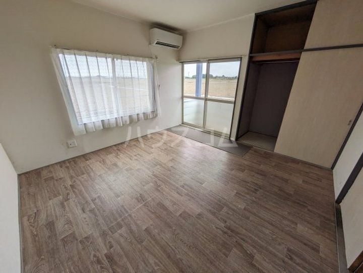 サンクススタジオ館林B棟の居間