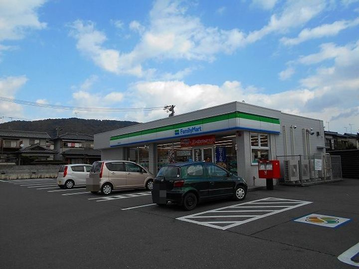 スクエア25の周辺