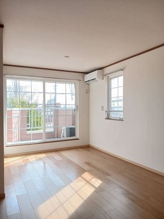 福島県いわき市泉玉露1(アパート)の賃貸物件の居間