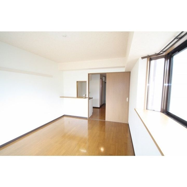 ドゥ・ソレイユの居間