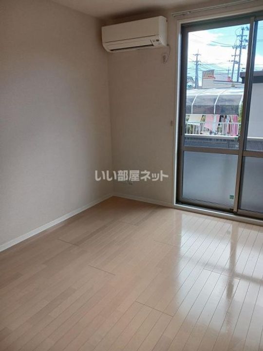 ボナール ハウジングの居間