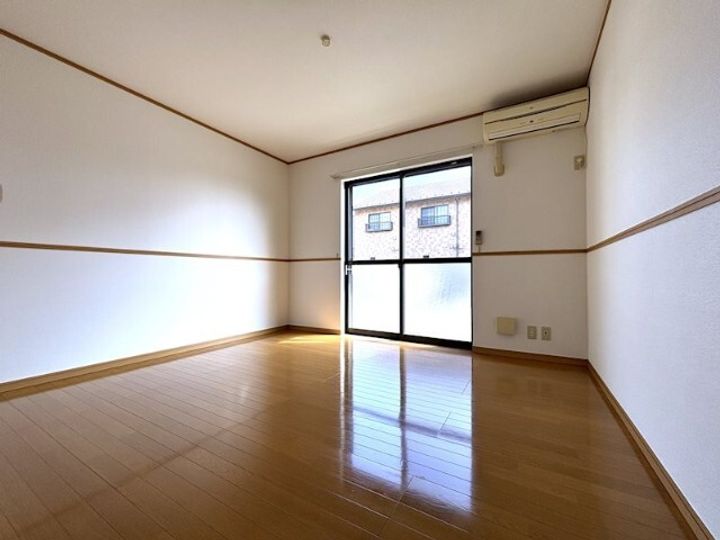 GRACE IIの居間