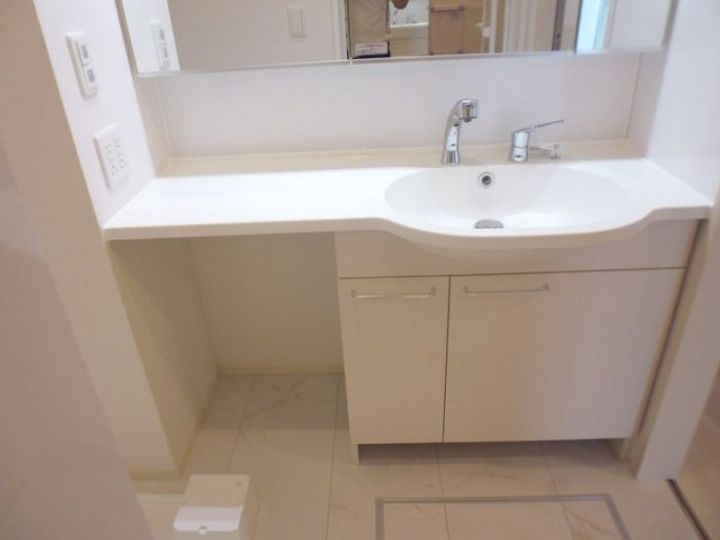 D-room新生の内装