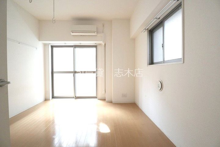 埼玉県志木市本町5(マンション)の賃貸物件の居間