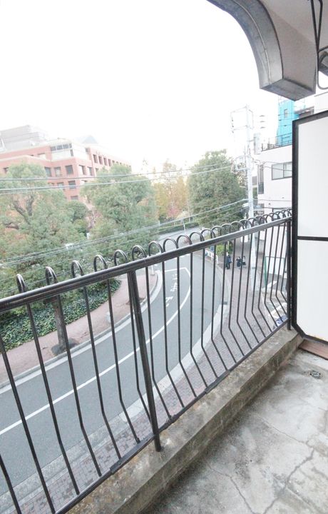 ナウルマンションの内装