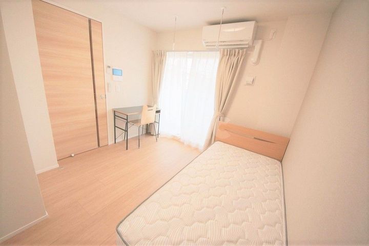 ロータス西千葉の居間