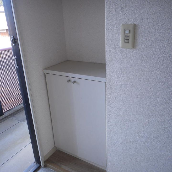 茨城県石岡市北根本(アパート)の賃貸物件の玄関