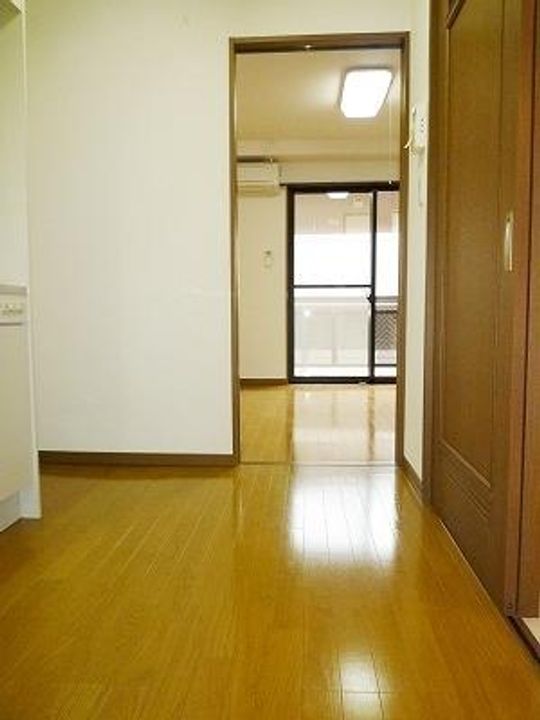 井耕ハイツIIIの玄関