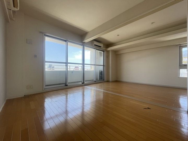 CITY SPIRE幸町(キャピトル幸町)の居間