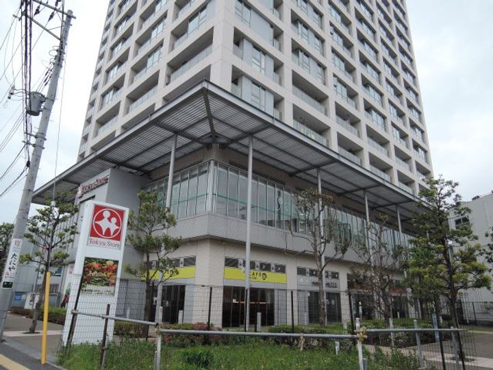 トランキル峰の周辺