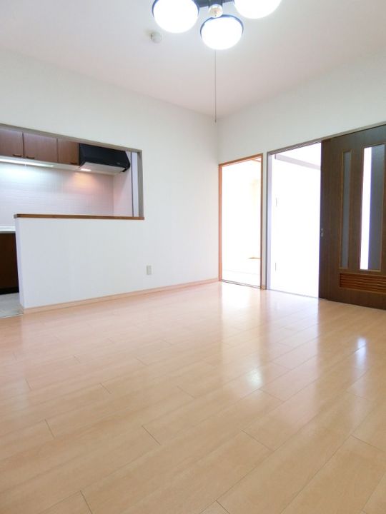 グランドメゾン大宮の居間