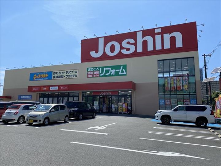 ラークコートの周辺