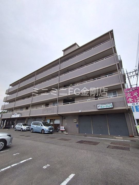 ジョイフル昭栄の外観