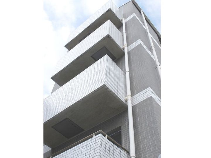 プレール潮見ピアクラブの外観