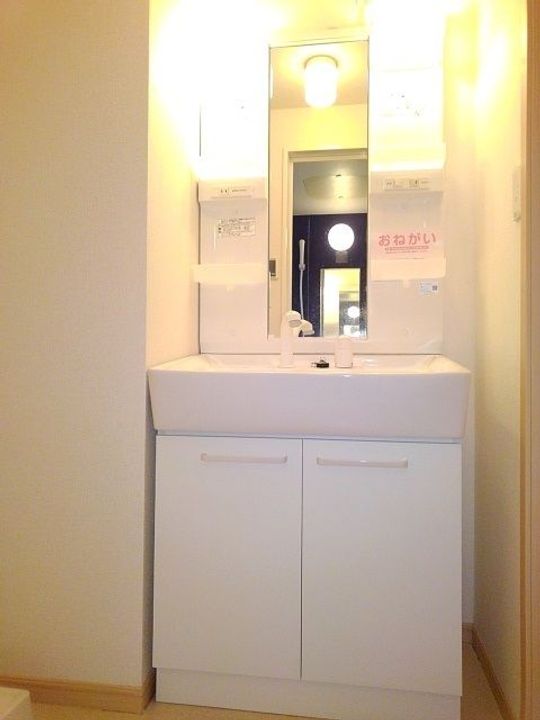 プレコリーヌVIIの内装